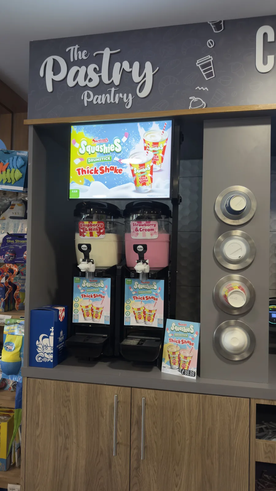 Squashies Thickshake twin machine in a bakery counter